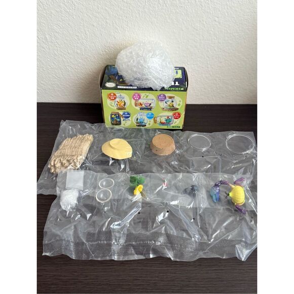 RE-MENT Pikmin Terrarium Collection 2 Figure - Battle On The Beach - Picture 2 of 4